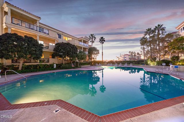 1758 Emerald Isle Way, Oxnard, CA 93035