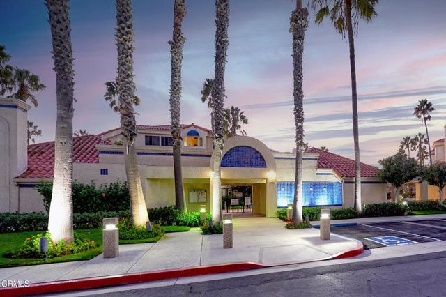 1758 Emerald Isle Way, Oxnard, CA 93035