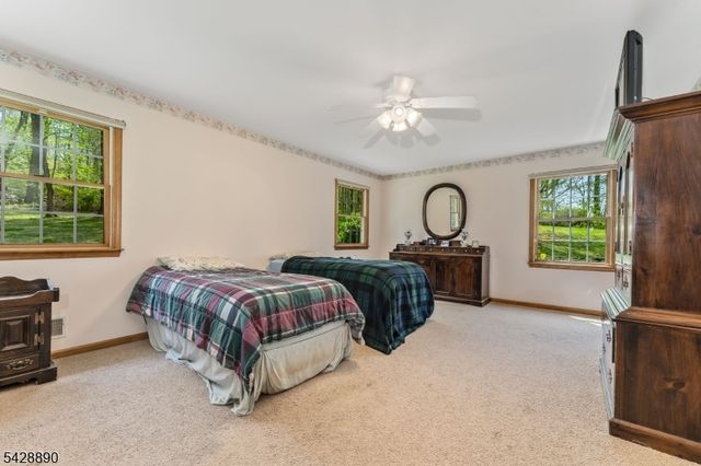 352 Bellis Rd, Holland Twp., NJ 08804
