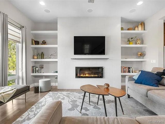 9154 E 37th Ave, Denver, CO 80238