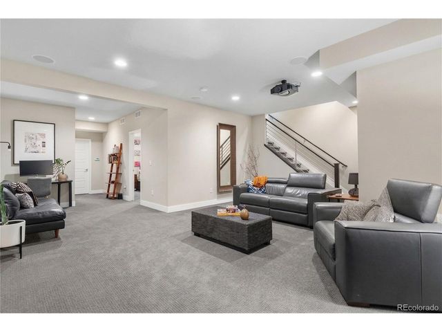 9154 E 37th Ave, Denver, CO 80238