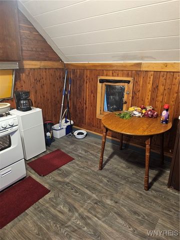 81 Kingston Place, Buffalo, NY 14210