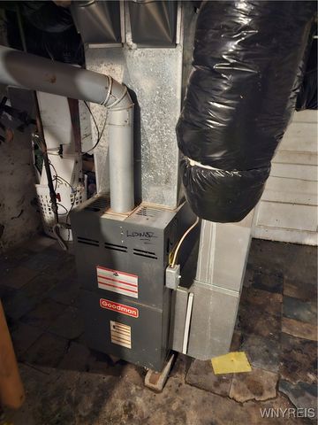 81 Kingston Place, Buffalo, NY 14210