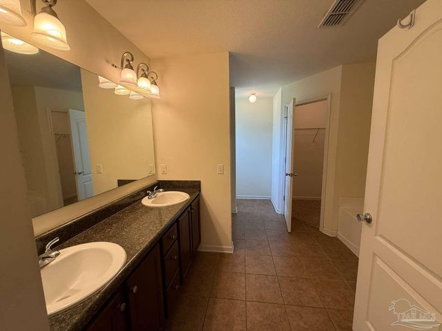 5468 Turbine Way, Pace, FL 32571