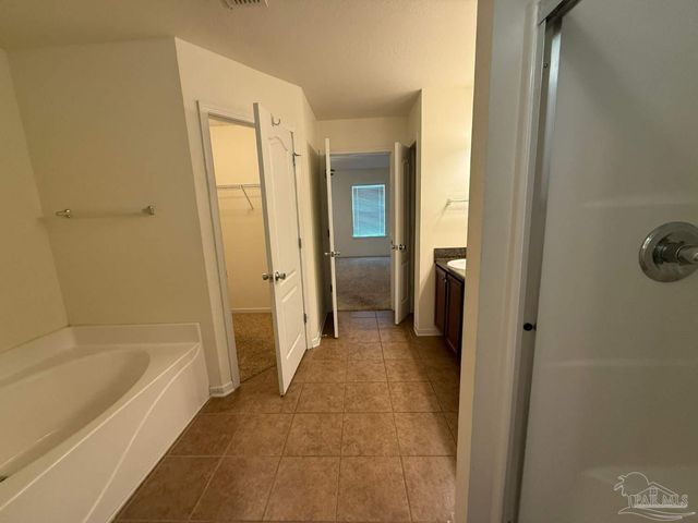 5468 Turbine Way, Pace, FL 32571