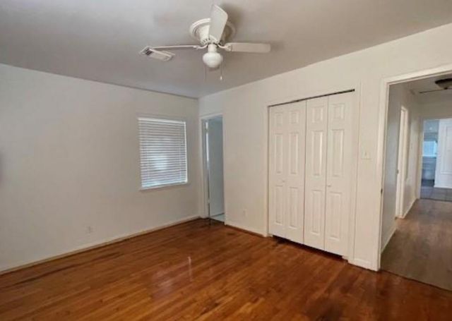 6417 Edgemoor Drive, Houston, TX 77074