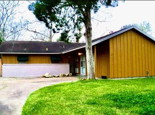 6417 Edgemoor Drive, Houston, TX 77074