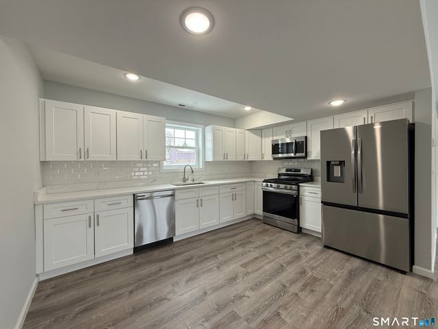 96 Collis Street, West Haven, CT 06516