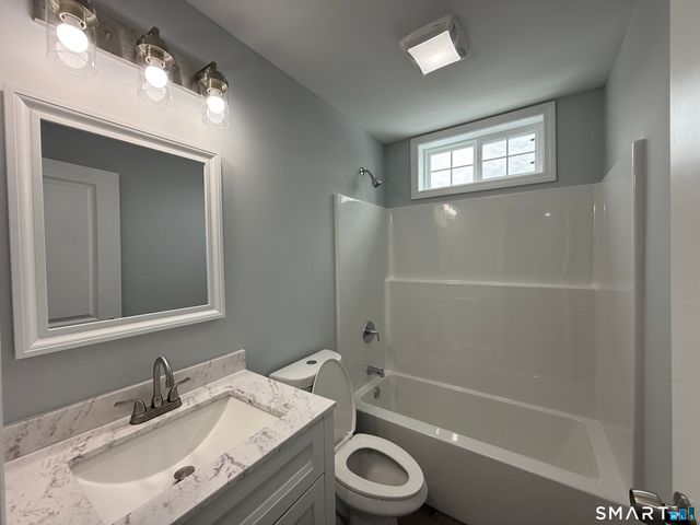 96 Collis Street, West Haven, CT 06516