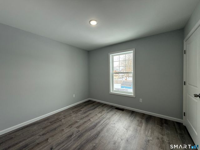 96 Collis Street, West Haven, CT 06516