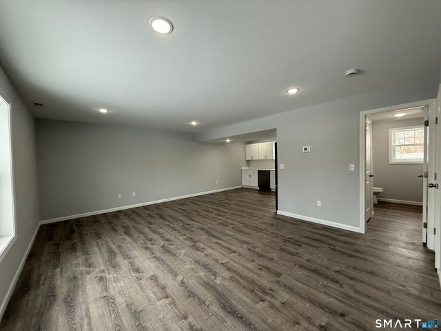 96 Collis Street, West Haven, CT 06516