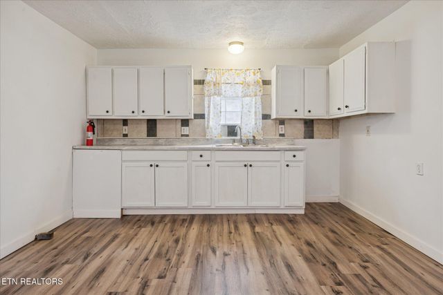 2535 Chapman Hwy, Sevierville, TN 37876