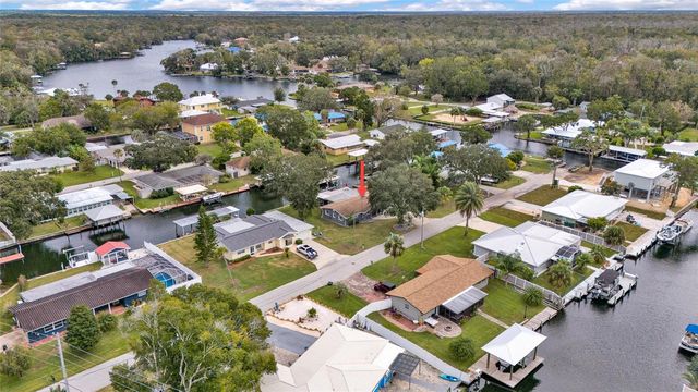 4121 S ROOSEVELT POINT, Homosassa, FL 34448