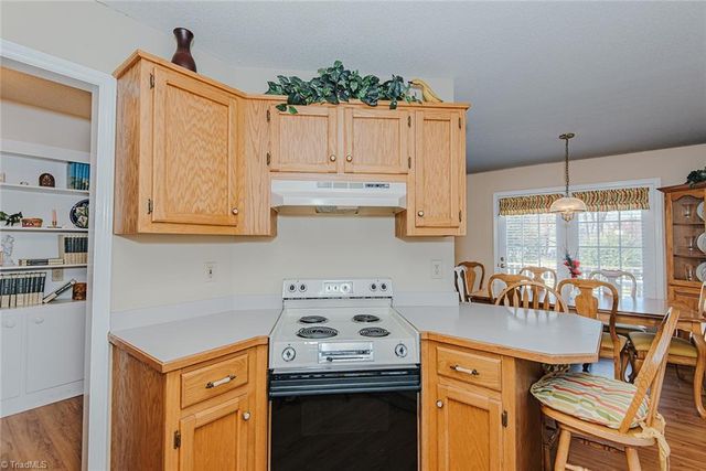 303 N Seventh Street, Mebane, NC 27302