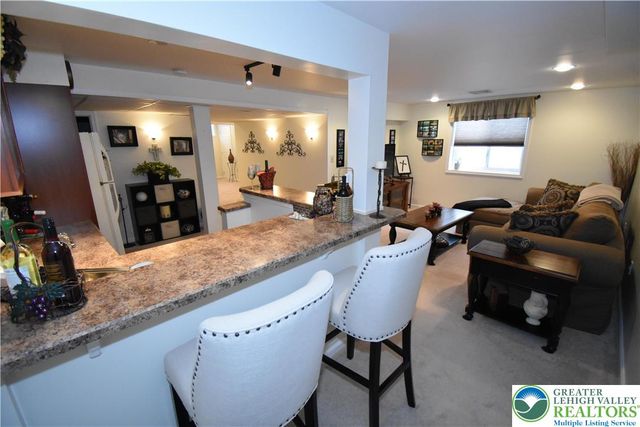 1258 Briarwood Lane, Easton, PA 18040