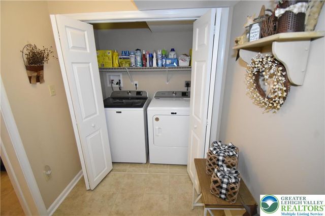 1258 Briarwood Lane, Easton, PA 18040