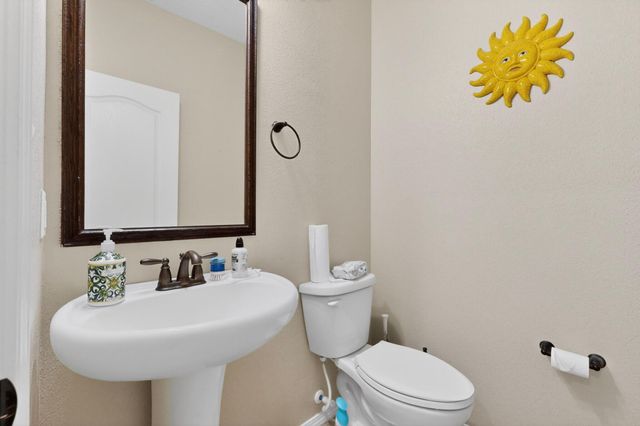 8712 Vista Cumbre Road NW, Albuquerque, NM 87120