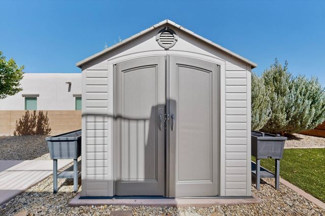 8712 Vista Cumbre Road NW, Albuquerque, NM 87120