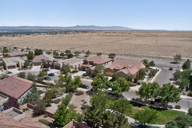 8712 Vista Cumbre Road NW, Albuquerque, NM 87120
