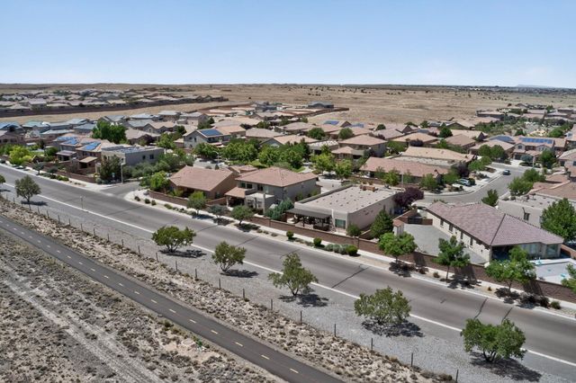 8712 Vista Cumbre Road NW, Albuquerque, NM 87120