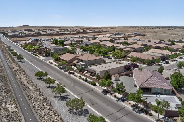 8712 Vista Cumbre Road NW, Albuquerque, NM 87120