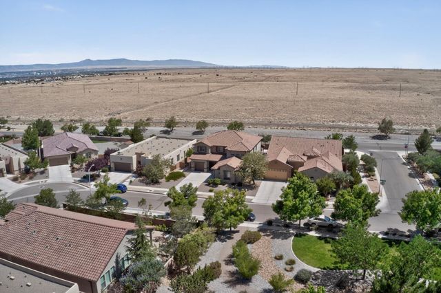 8712 Vista Cumbre Road NW, Albuquerque, NM 87120