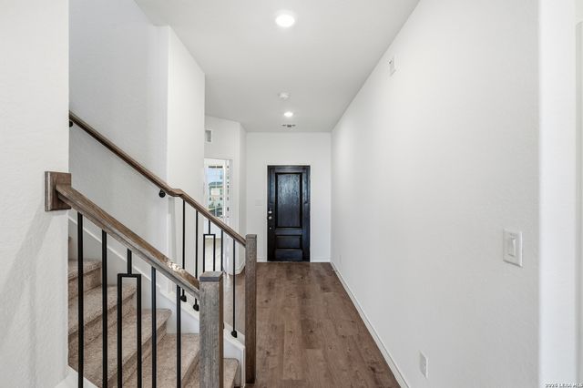 166 THORNY GROVE, San Antonio, TX 78253