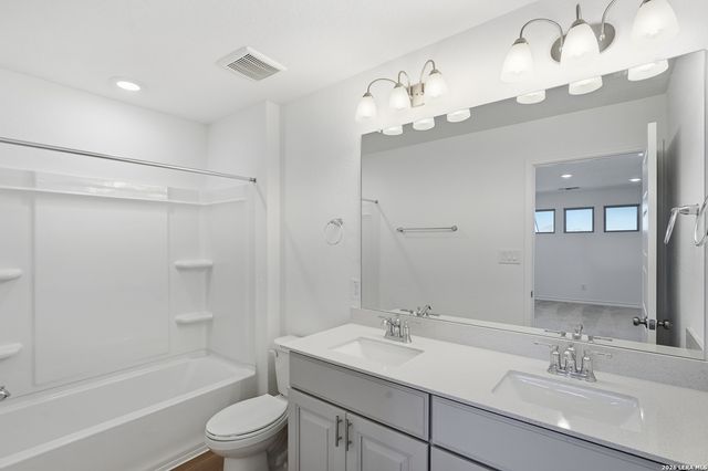 166 THORNY GROVE, San Antonio, TX 78253