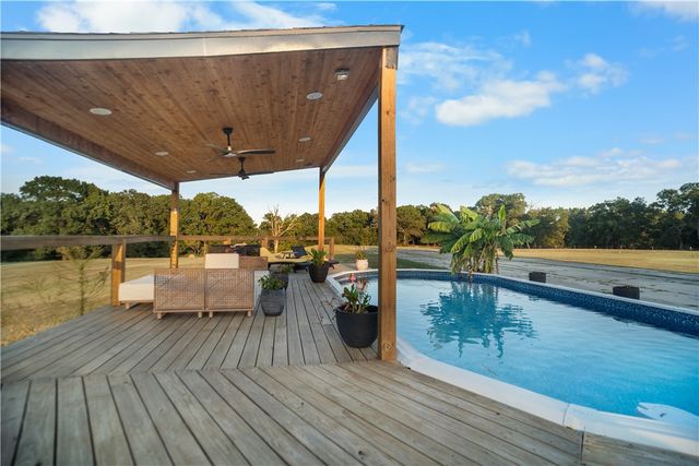 16456 Easterling Road, Pea Ridge, AR 72751