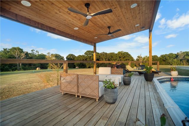 16456 Easterling Road, Pea Ridge, AR 72751