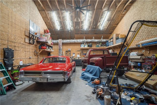 16456 Easterling Road, Pea Ridge, AR 72751