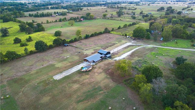 16456 Easterling Road, Pea Ridge, AR 72751