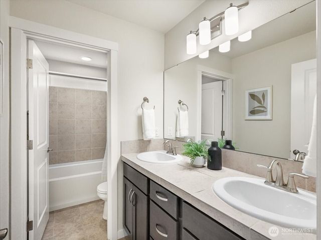 13622 NE 129th Drive, Kirkland, WA 98034