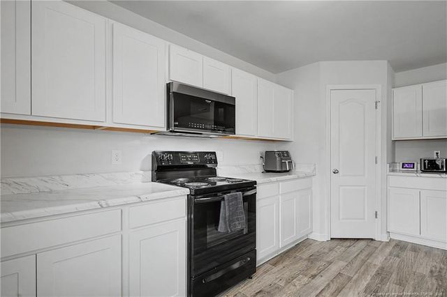 1717 Ennismore Road, Hope Mills, NC 28348