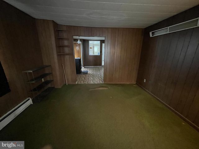 13 S FRONT ST, Mifflintown, PA 17059