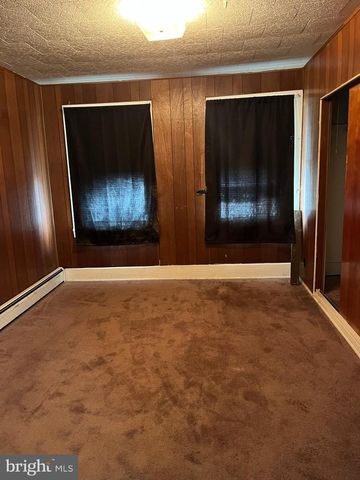 13 S FRONT ST, Mifflintown, PA 17059