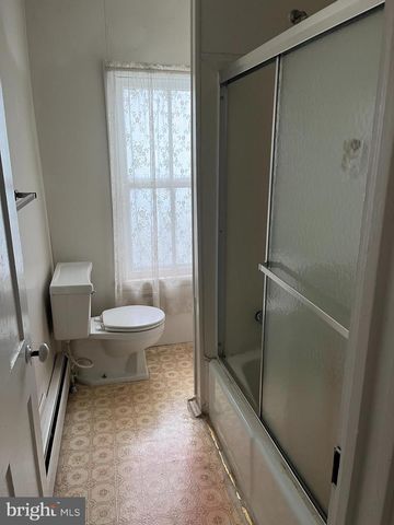 13 S FRONT ST, Mifflintown, PA 17059