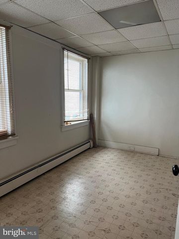 13 S FRONT ST, Mifflintown, PA 17059