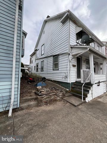 13 S FRONT ST, Mifflintown, PA 17059
