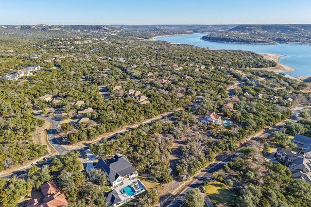 17507 Navigation LN, Lago Vista, TX 78645