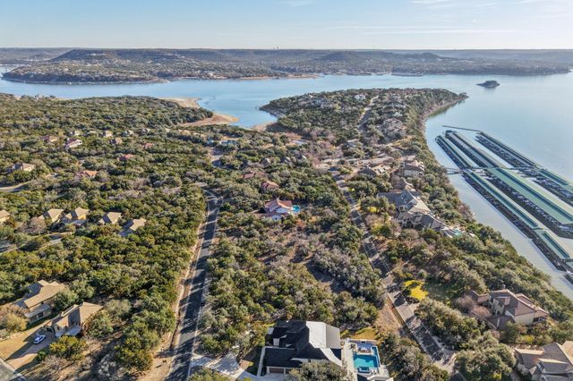 17507 Navigation LN, Lago Vista, TX 78645