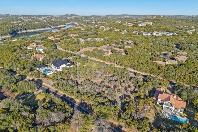 17507 Navigation LN, Lago Vista, TX 78645