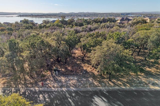 17507 Navigation LN, Lago Vista, TX 78645