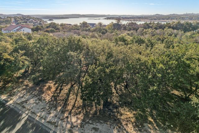 17507 Navigation LN, Lago Vista, TX 78645
