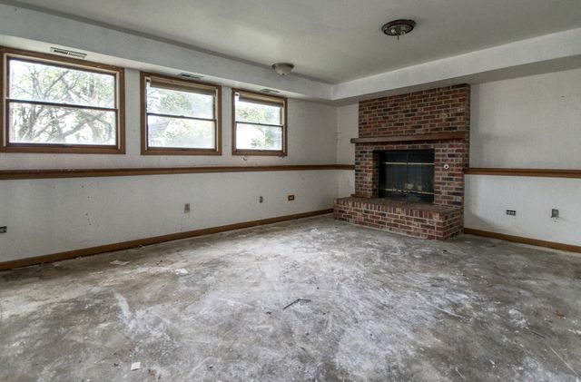 3255 Longford Drive, Joliet, IL 60431