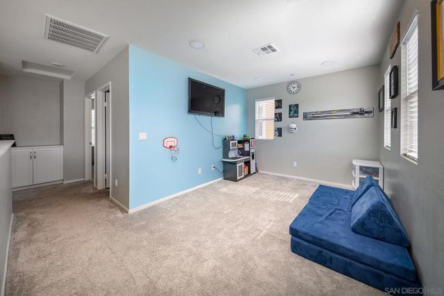 13642 Gray Hawk Way, Valley Center, CA 92082