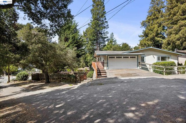 601 Burns Ave, Aptos, CA 95003