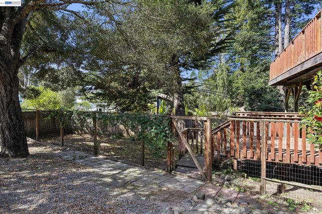 601 Burns Ave, Aptos, CA 95003