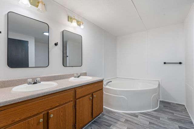 308 Spurgeon Ave, Hohenwald, TN 38462