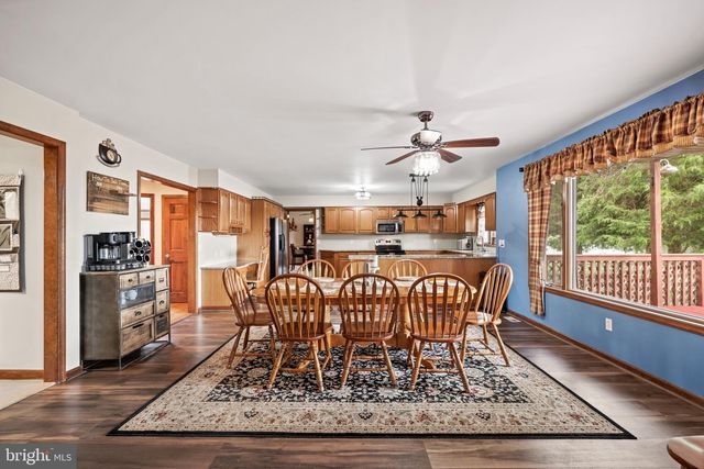 15 W HICKORY LN, Pilesgrove, NJ 08098